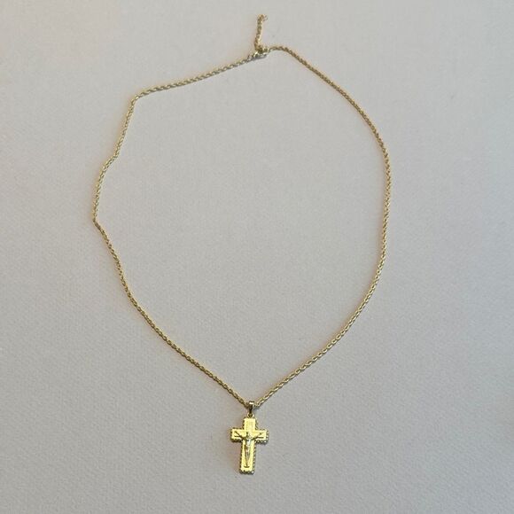 Elegant Gold Cross Pendant Necklace R879 - Picture 1 of 3